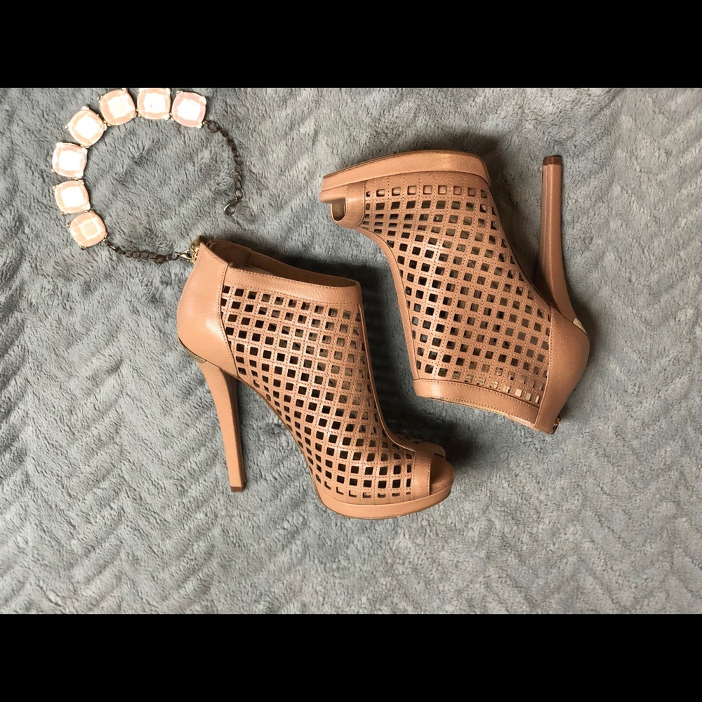 Micheal Kors Pumps